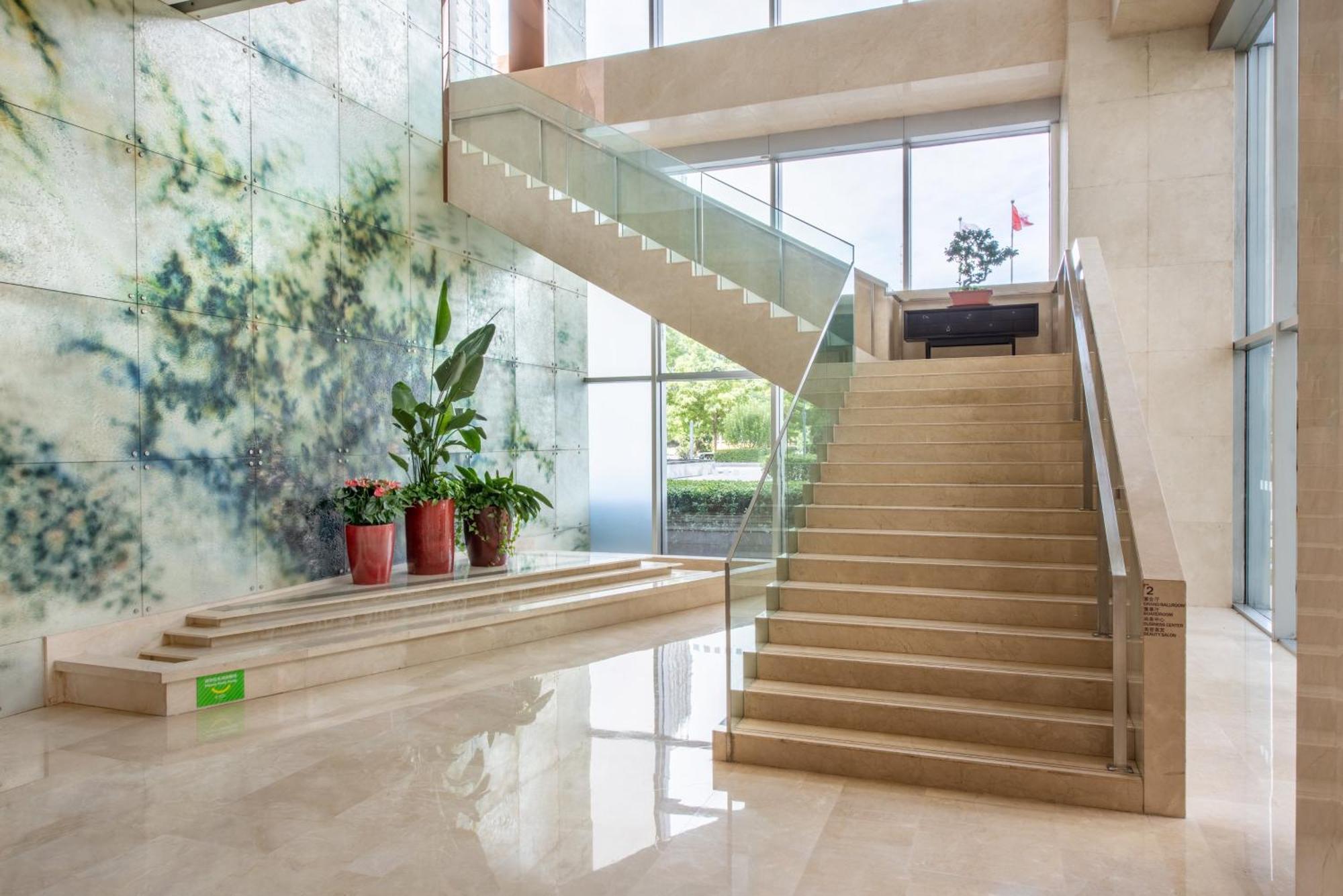 Focus Square By Ihg 5* Beijing